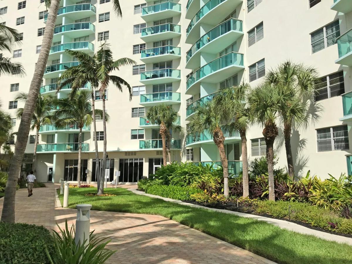 The Tides 2 Bedrooms 9Th Floor We Are On The Beach! Hollywood Bagian luar foto