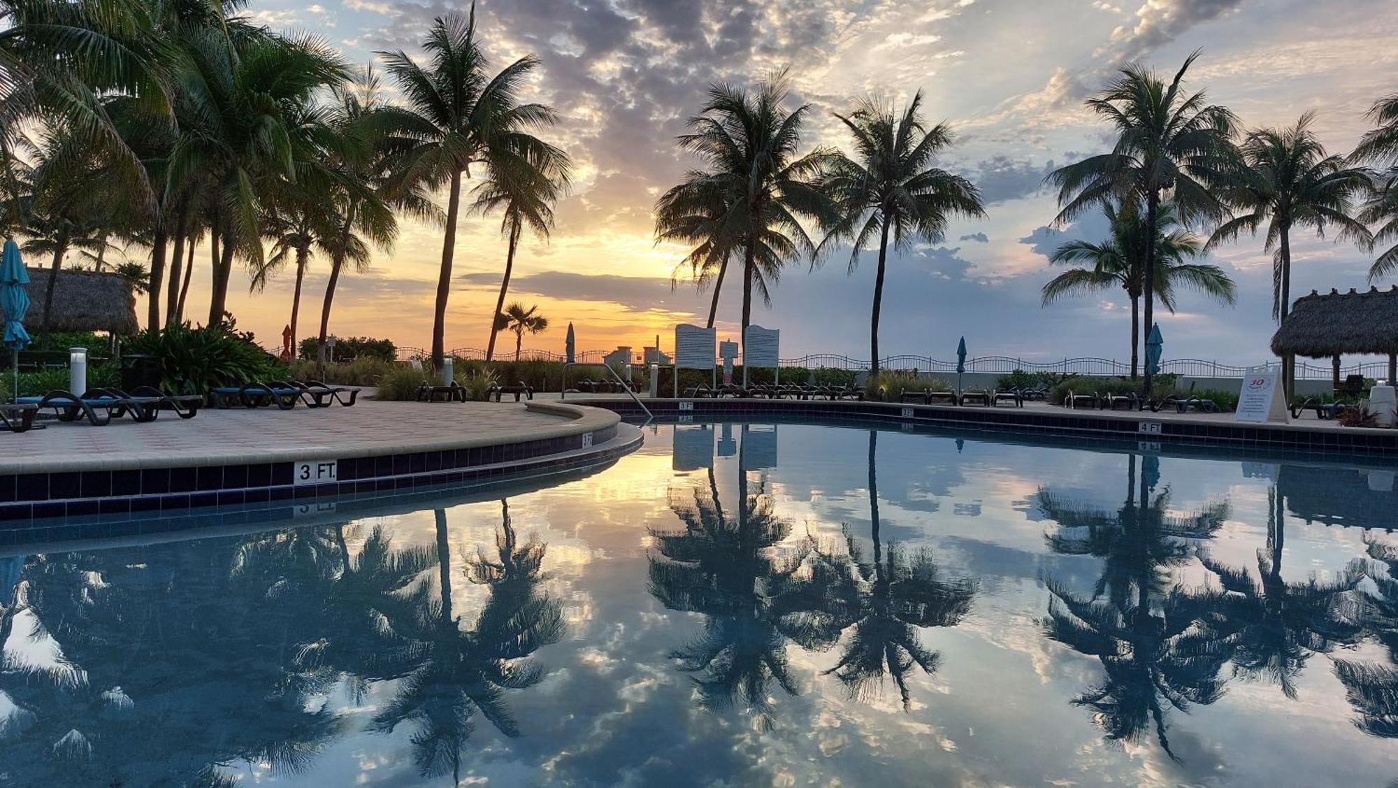 The Tides 2 Bedrooms 9Th Floor We Are On The Beach! Hollywood Bagian luar foto
