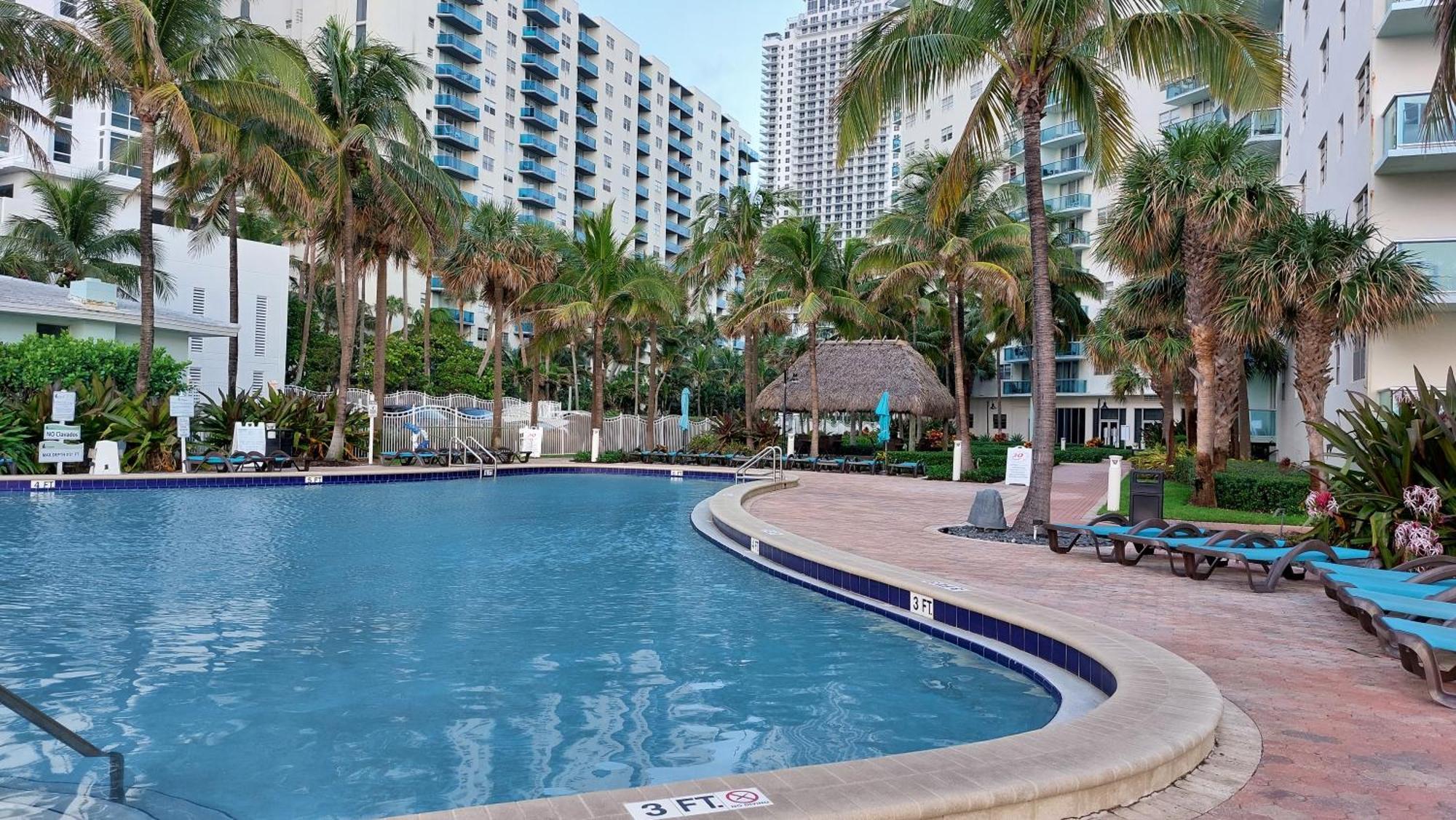 The Tides 2 Bedrooms 9Th Floor We Are On The Beach! Hollywood Bagian luar foto