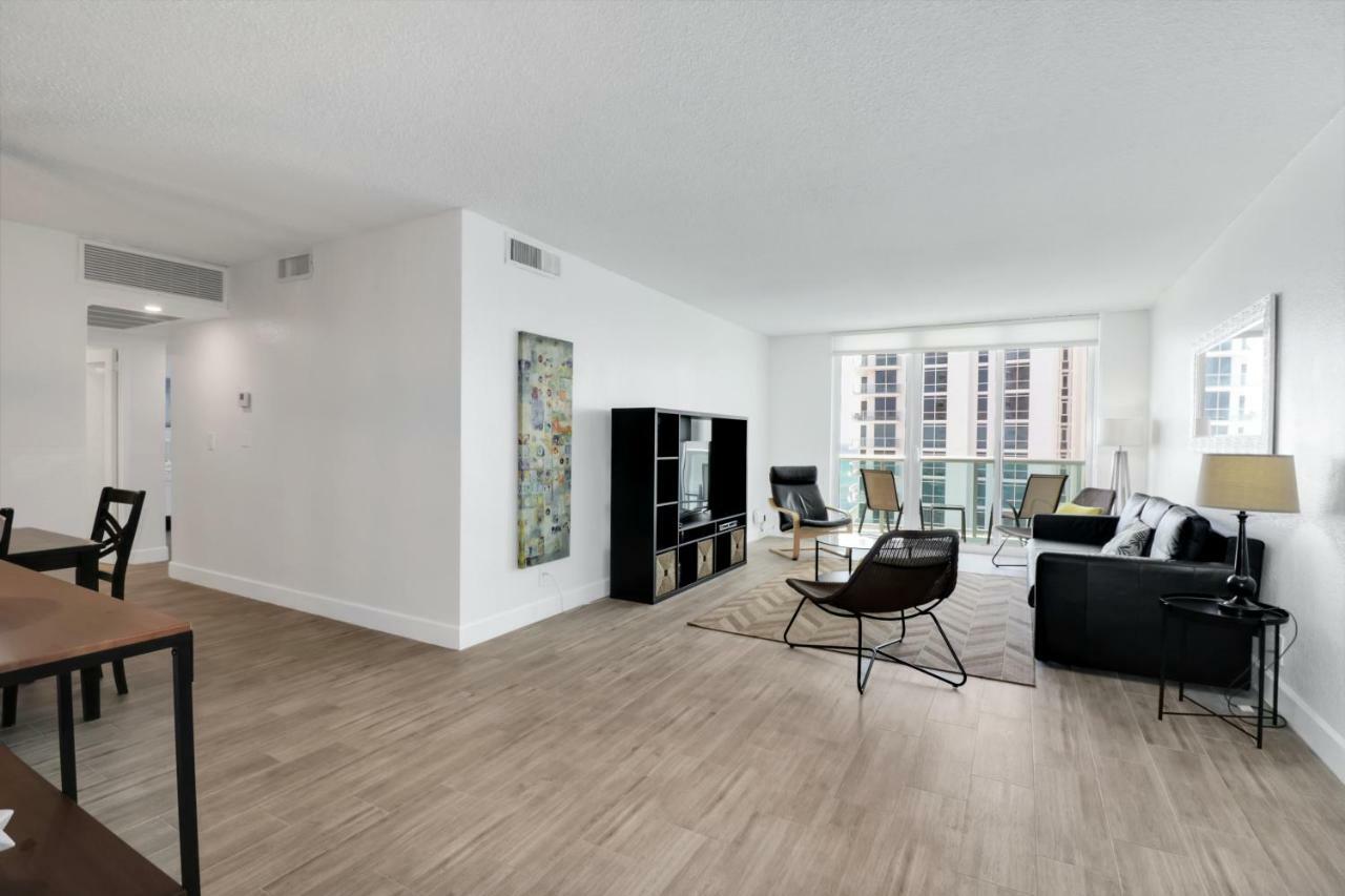 The Tides 2 Bedrooms 9Th Floor We Are On The Beach! Hollywood Bagian luar foto
