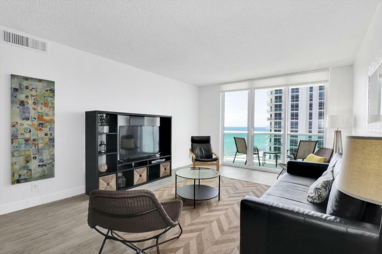 The Tides 2 Bedrooms 9Th Floor We Are On The Beach! Hollywood Bagian luar foto